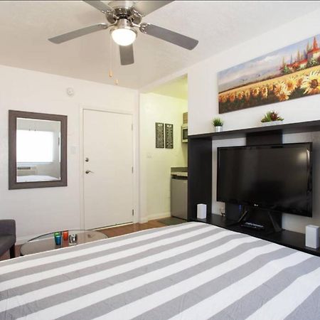Hollywood Deluxe Suites Los Angeles Dış mekan fotoğraf