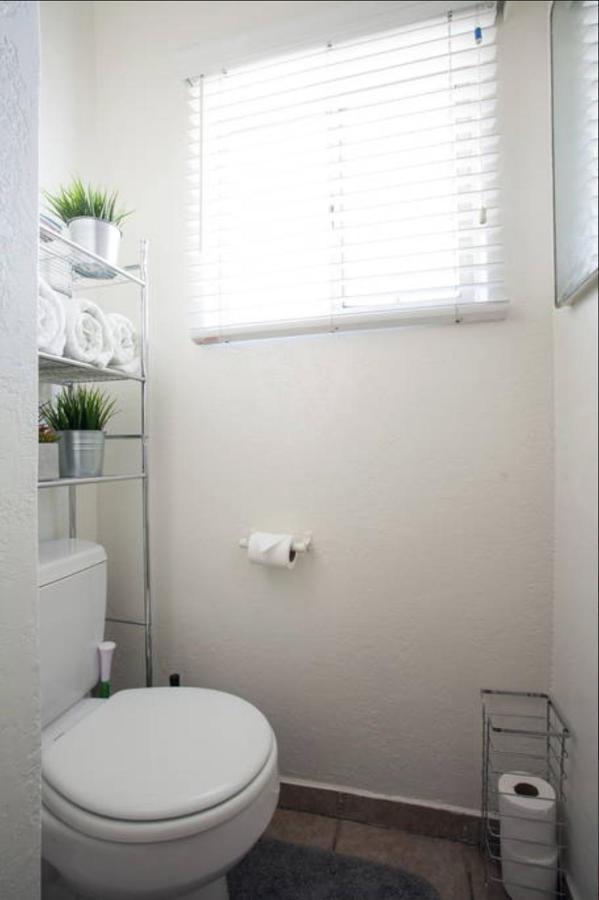 Hollywood Deluxe Suites Los Angeles Dış mekan fotoğraf